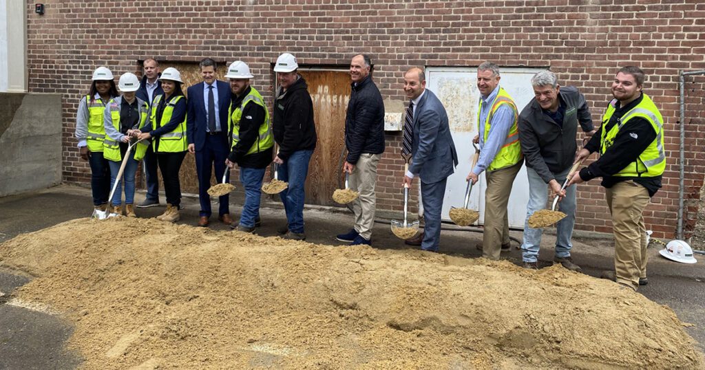 callahan_breaks_ground_on_baldwinville_school_apartments