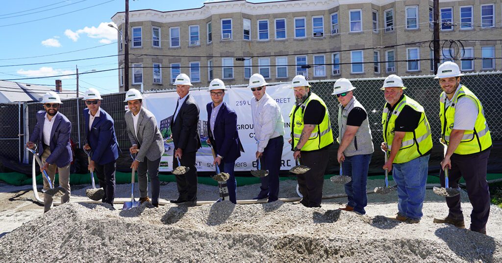 Callahan-joins-svpartners-and-tremont-asset-management-break-ground-at=259-lenox-street